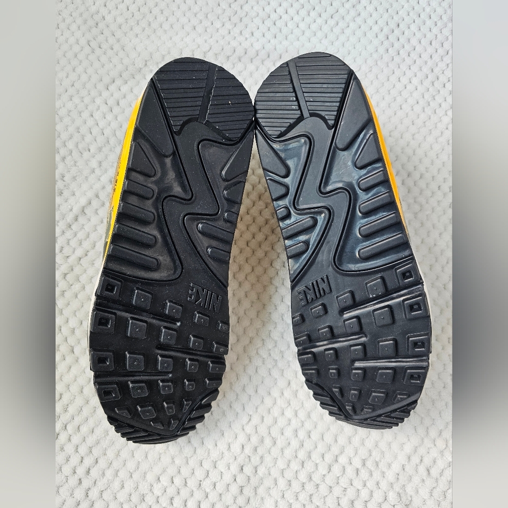 Nike Air Max 90 Premium IF1721-001 Black/University Gold/Parachute Beige Men 8.5 - Picture 10 of 12